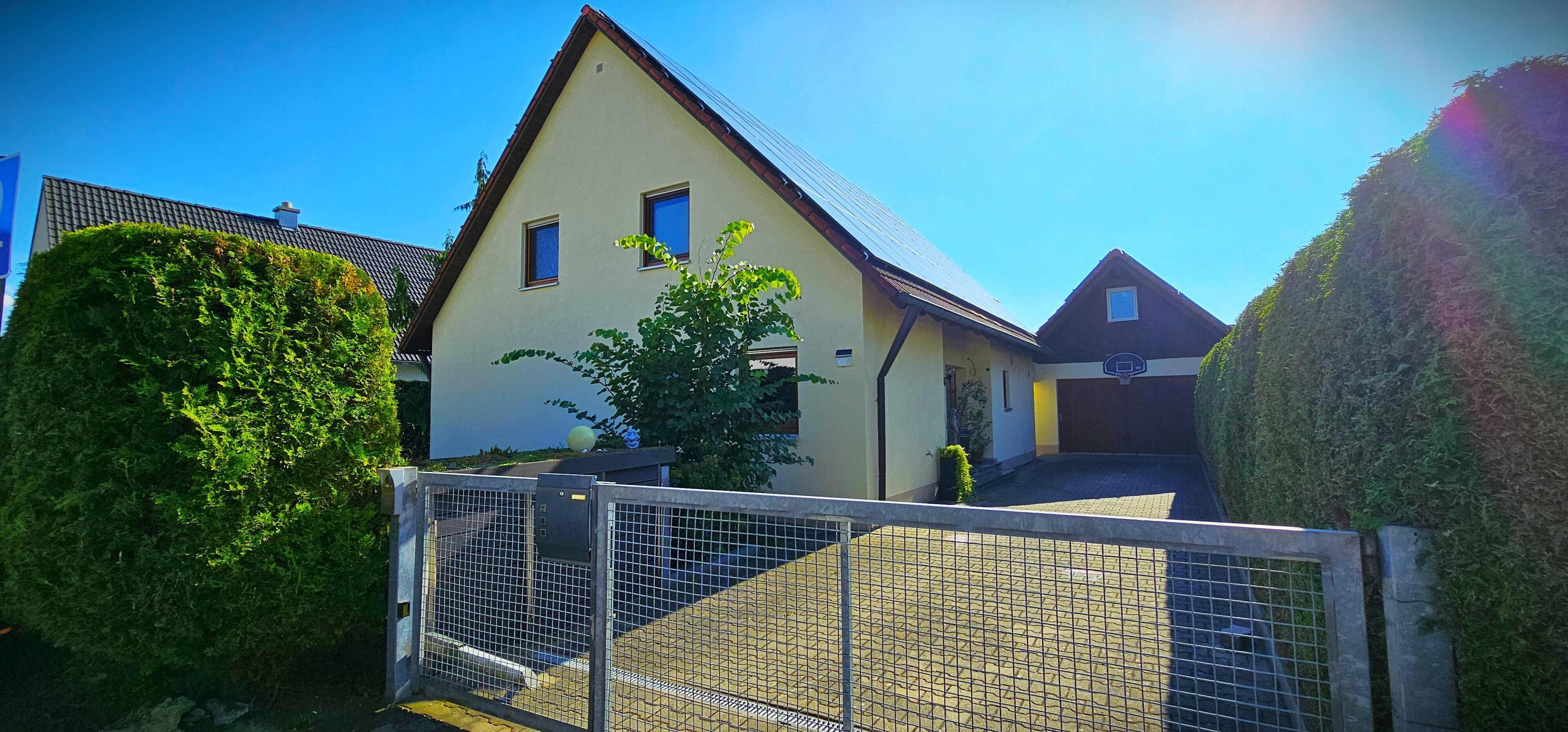 Einfamilienhaus zum Kauf provisionsfrei 769.000 € 7 Zimmer 180 m²<br/>Wohnfläche 669 m²<br/>Grundstück Neunkirchen Neunkirchen a.Brand 91077