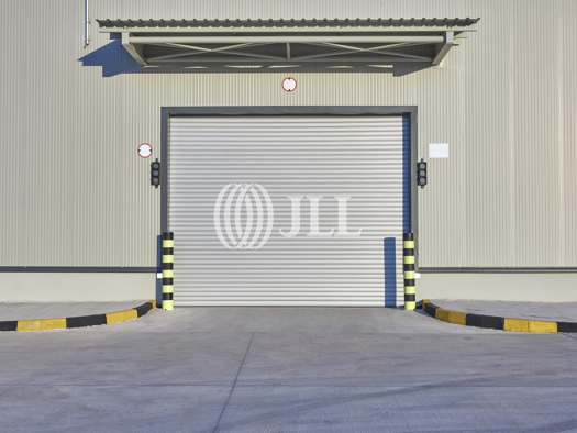 Lagerhalle zur Miete provisionsfrei 3.360 m² Lagerfläche teilbar ab 1.253 m² Hochbrück Garching b. München 85748