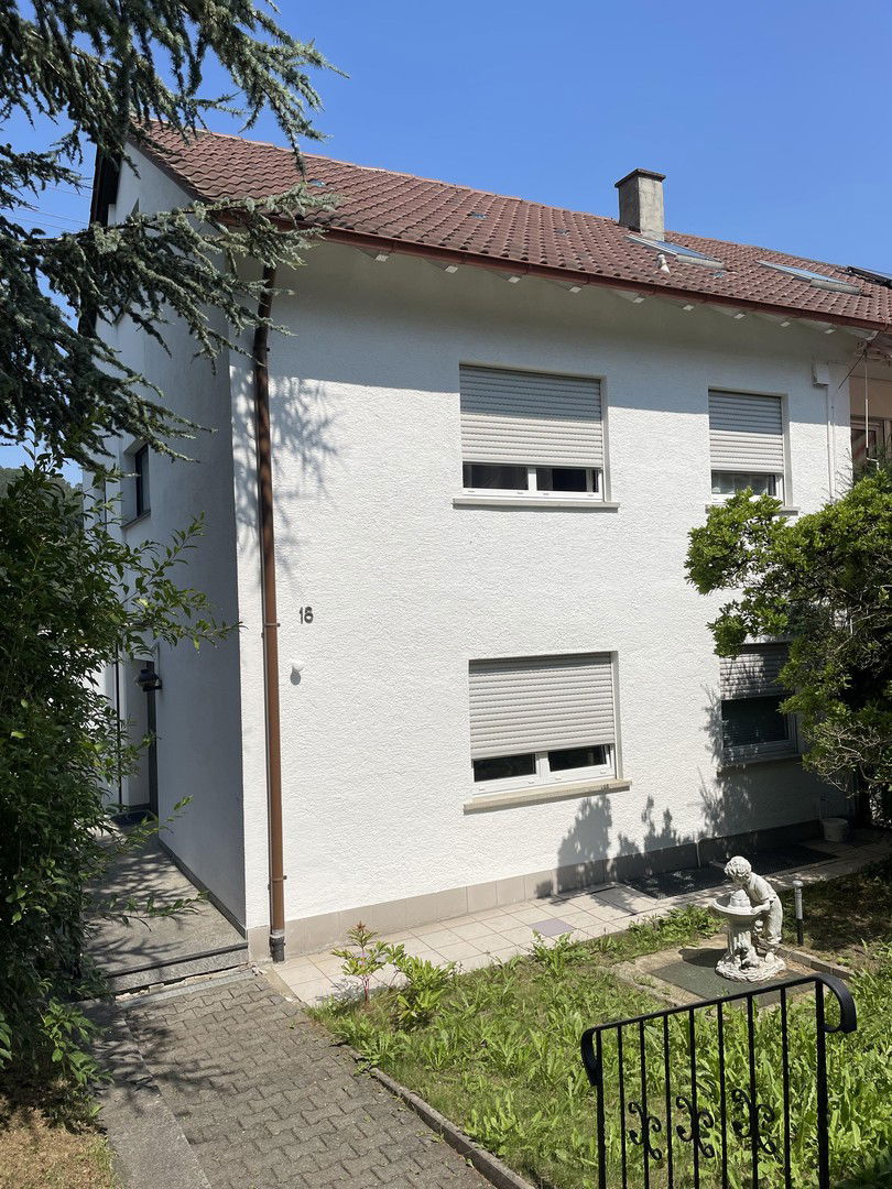 Doppelhaushälfte zum Kauf provisionsfrei 390.000 € 10 Zimmer 193 m²<br/>Wohnfläche 443 m²<br/>Grundstück Zillerstall 18 Geislingen Geislingen 73312