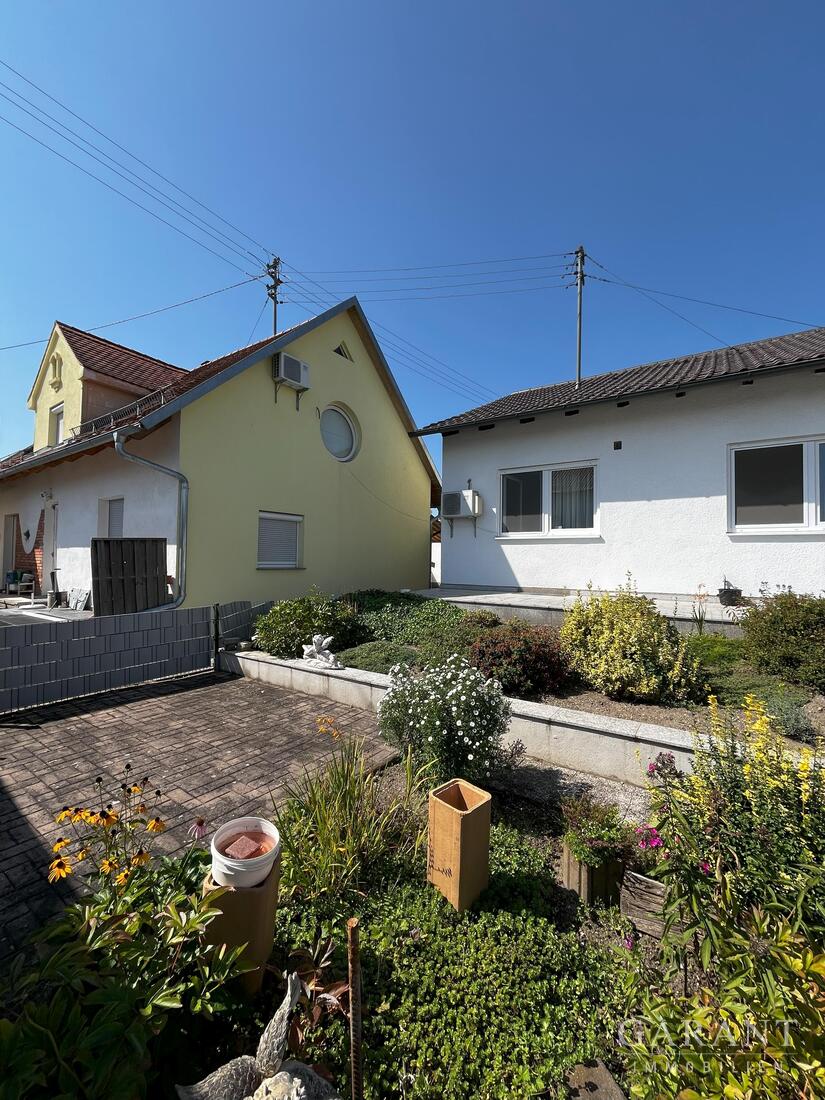 Mehrfamilienhaus zum Kauf 10 Zimmer 240 m²<br/>Wohnfläche 1.035 m²<br/>Grundstück Karpfhofen Markt Indersdorf 85229