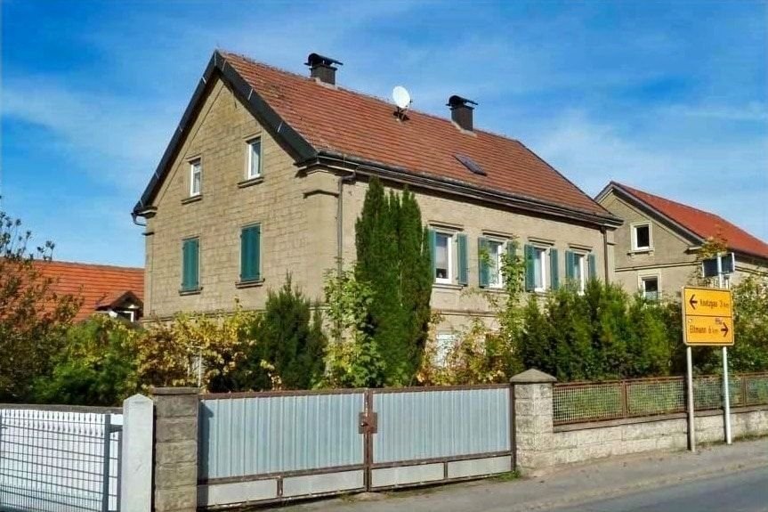 Mehrfamilienhaus zum Kauf 299.000 € 9 Zimmer 275 m²<br/>Wohnfläche 1.161 m²<br/>Grundstück Sand 97522