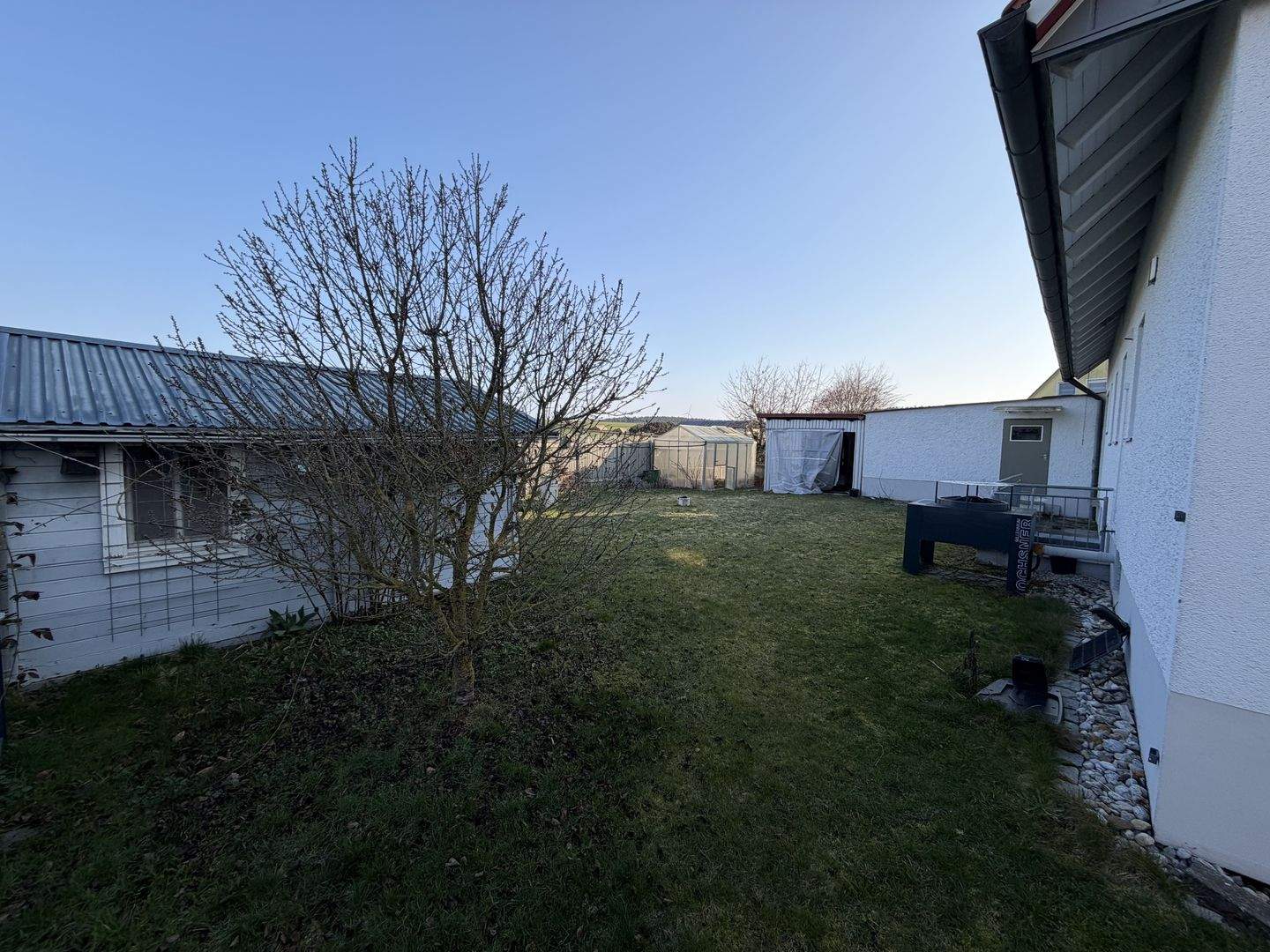 Mehrfamilienhaus zum Kauf – další