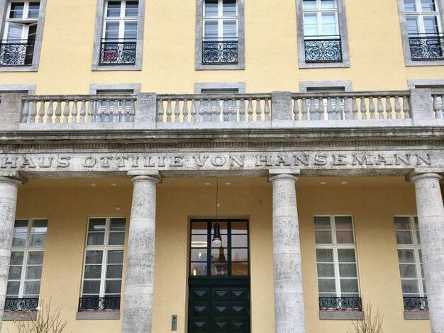 Wohnung zur Miete 1.350 € 2 Zimmer 62 m² 1. Geschoss Otto-Suhr-Allee 18 Charlottenburg Berlin 10585
