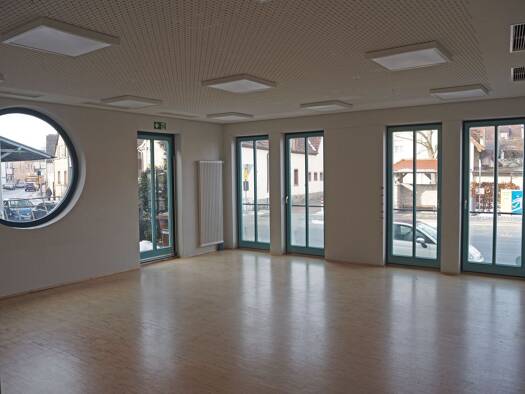 Büro zur Miete provisionsfrei 1.100 € 3,5 Zimmer 111 m² Bürofläche Rimparer Straße 20 Güntersleben 97261