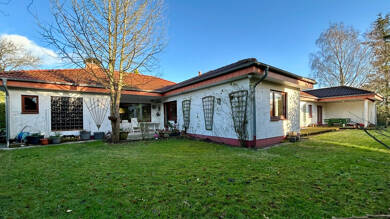 Einfamilienhaus zum Kauf 349.000 € 5 Zimmer 181,7 m² 1.328 m² Grundstück Bornhöved 24619