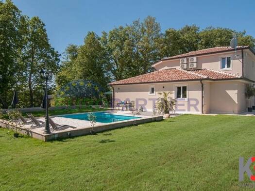 Haus zum Kauf 540.000 € 5 Zimmer 159 m² 943 m² Grundstück Tinjan 52444