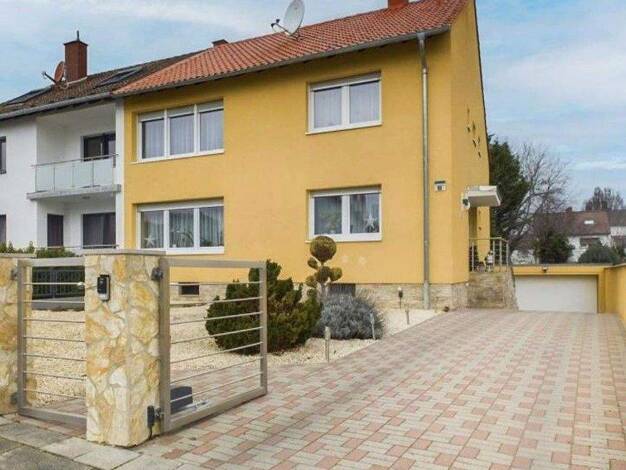 Doppelhaushälfte zum Kauf provisionsfrei 620.000 € 7 Zimmer 186 m² 579 m² Grundstück Horst-Schork-Str. 93 Oppau Ludwigshafen 67069