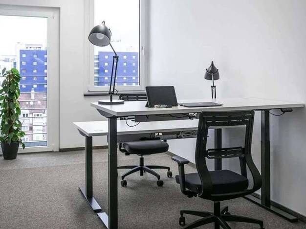 Bürofläche zur Miete provisionsfrei 15 m² Bürofläche teilbar ab 14 m² Maybachstraße 20 Feuerbach Stuttgart 70469