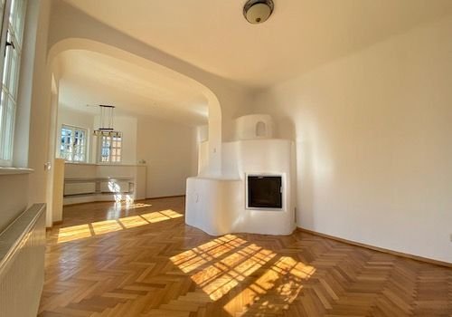 Einfamilienhaus zum Kauf 1.390.000 € 5 Zimmer 182 m²<br/>Wohnfläche 645 m²<br/>Grundstück ab sofort<br/>Verfügbarkeit Salzburg Salzburg(Stadt) 5020