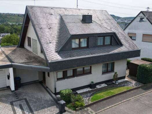 Einfamilienhaus zum Kauf 749.000 € 9 Zimmer 215 m² 614 m² Grundstück Auf Sperbel 7 Zewen Trier 54294