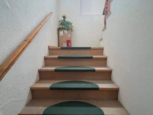 Wohnung zur Miete 773 € 7,5 Zimmer 216 m² 2. Geschoss frei ab sofort Zeitz 06712