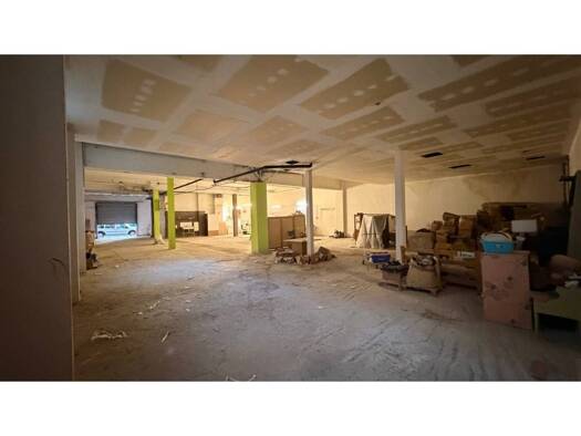 Verkaufsfläche zum Kauf 320.000 € 419 m² Verkaufsfläche Saragossa 50004