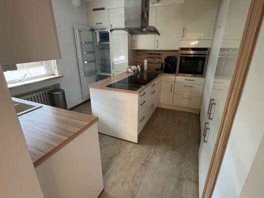 Einfamilienhaus zur Miete 1.300 € 5 Zimmer 180 m² frei ab sofort Grafenrheinfeld 97506