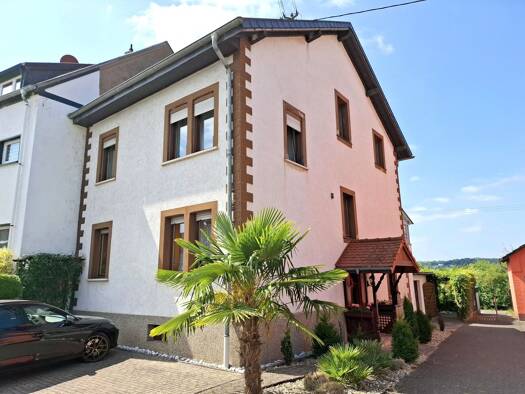 Doppelhaushälfte zum Kauf 279.000 € 6 Zimmer 213 m² 328 m² Grundstück Brückenstraße 48 Besseringen Merzig 66663
