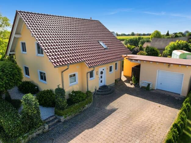 Einfamilienhaus zum Kauf 349.000 € 4 Zimmer 160 m² 1.045 m² Grundstück Natzungen Borgentreich 34434