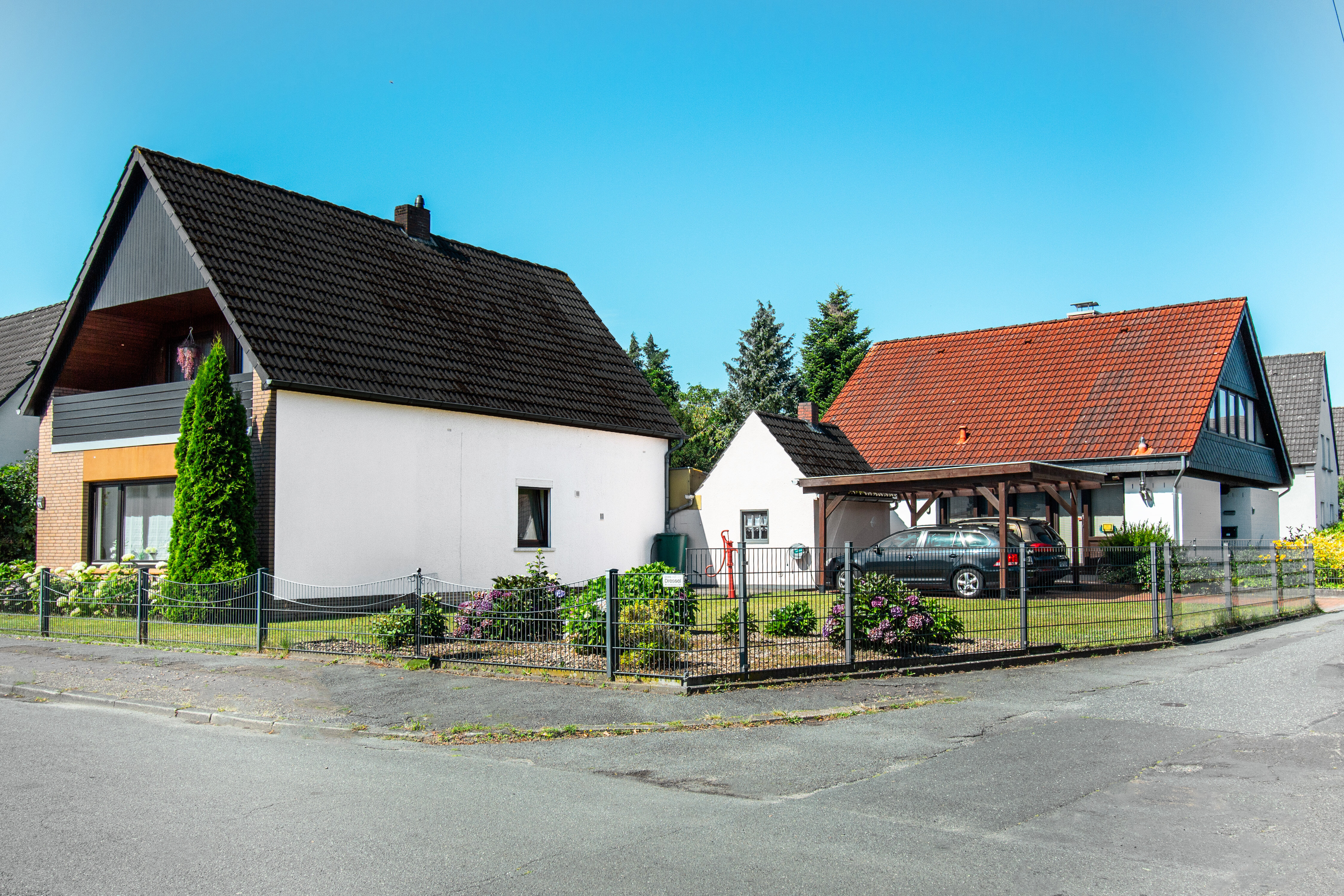 Einfamilienhaus zum Kauf 383.000 € 7,5 Zimmer 239,4 m²<br/>Wohnfläche 819 m²<br/>Grundstück Lüssum - Bockhorn Bremen 28779