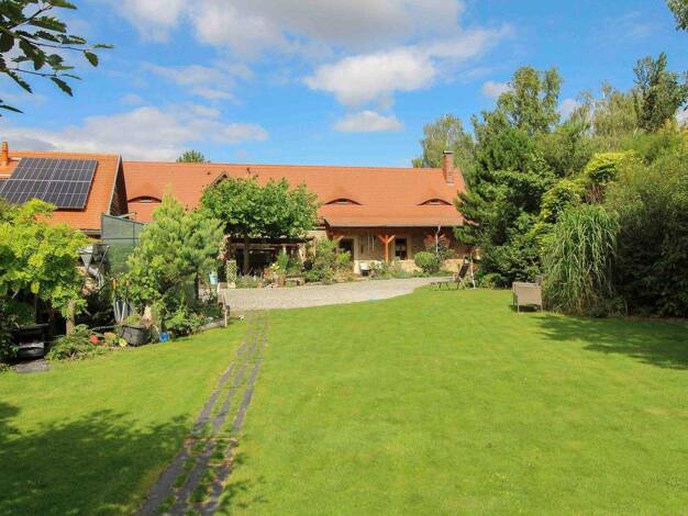 Einfamilienhaus zum Kauf 530.000 € 6 Zimmer 180,2 m² 2.200,2 m² Grundstück Frohndorf Sömmerda 99610