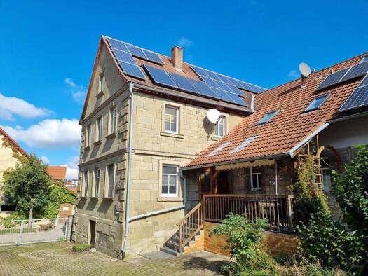 Haus zum Kauf 358.000 € 6,5 Zimmer 224 m² 2.098 m² Grundstück frei ab sofort Reusch Weigenheim 97215