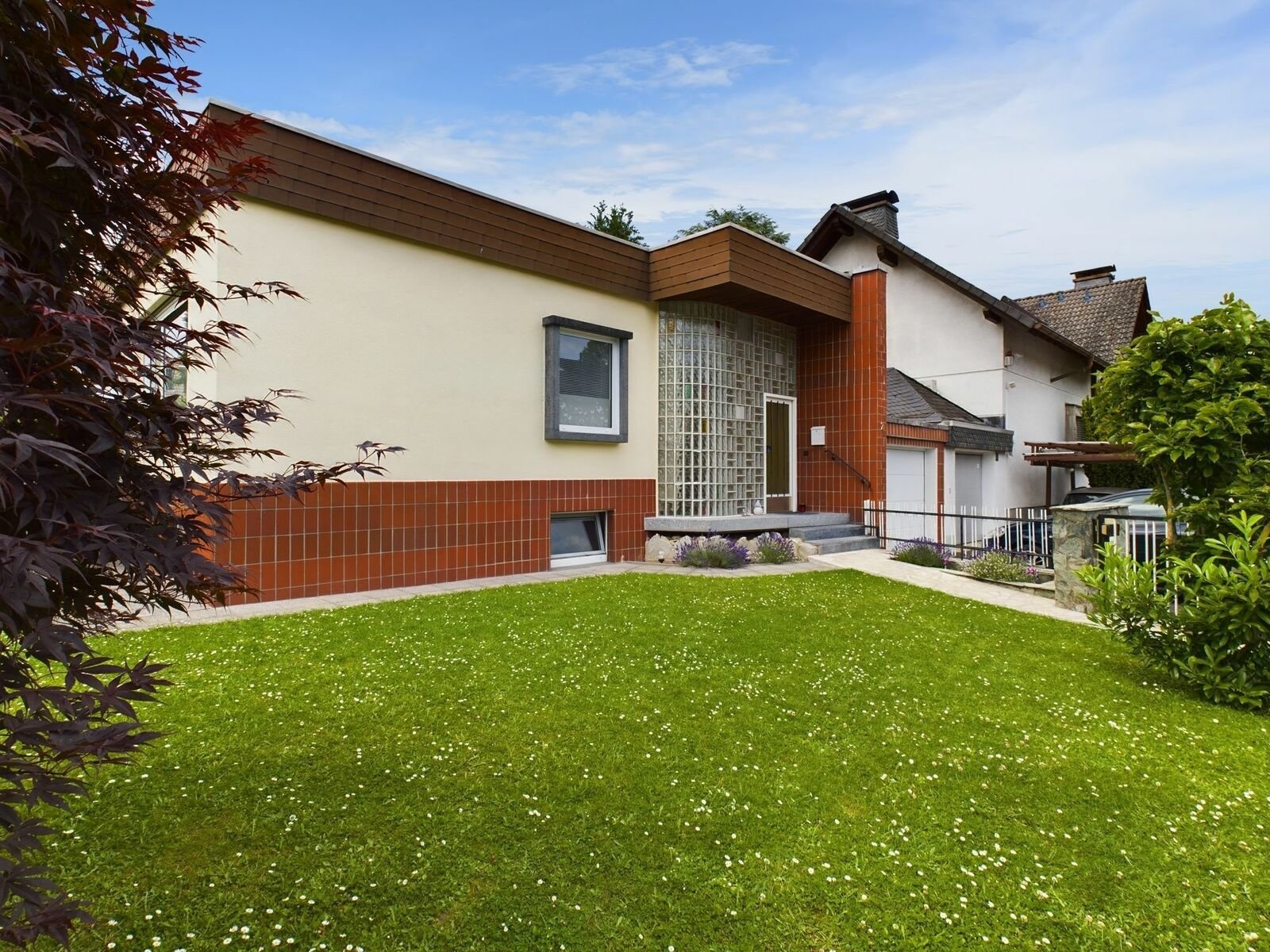 Bungalow zum Kauf 597.000 € 5 Zimmer 106 m²<br/>Wohnfläche 454 m²<br/>Grundstück Wahlbezirk 24 Bad Homburg 61350