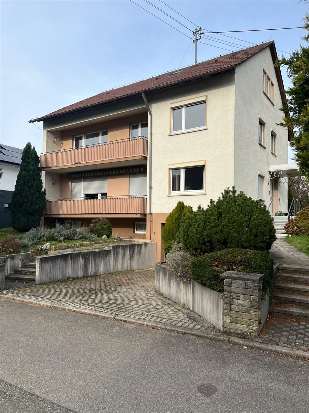 Mehrfamilienhaus zum Kauf 398.000 € 8 Zimmer 186,5 m²<br/>Wohnfläche 520 m²<br/>Grundstück Dettingen an der Erms 72581