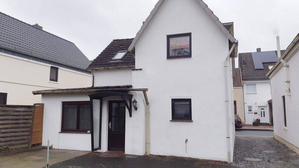 Einfamilienhaus zum Kauf 220.000 € 6 Zimmer 101 m² 574 m² Grundstück Fähr-Lobbendorf Bremen 28755