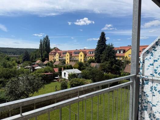 Wohnung zur Miete 375 € 3 Zimmer 67,3 m² Innenstadt Gera 07545