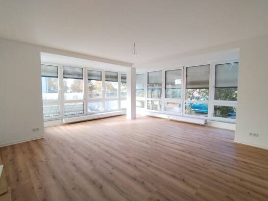 Wohnung zur Miete 1.100 € 2,5 Zimmer 88 m² frei ab 15.10.2026 Radebeul 01445
