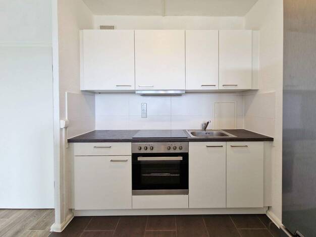 Wohnung zur Miete 270 € 3 Zimmer 56,3 m² 3. Geschoss Albert-Köhler-Straße 8 Morgenleite Chemnitz 09122