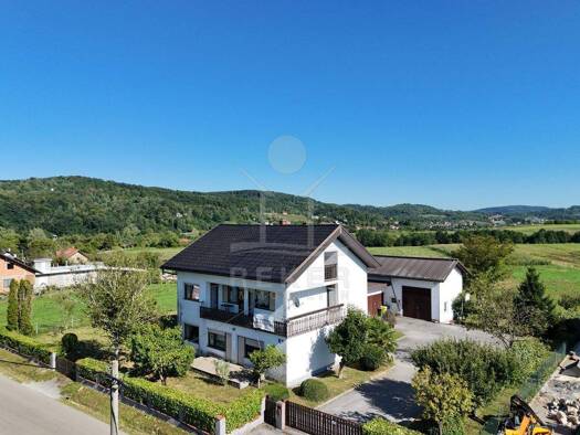 Einfamilienhaus zum Kauf 340.000 € 7 Zimmer 181 m² 3.905 m² Grundstück Ladvenjak 47000