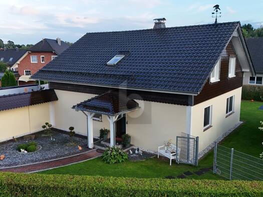 Einfamilienhaus zum Kauf 355.000 € 8 Zimmer 193 m² 920 m² Grundstück Hattorf am Harz 37197