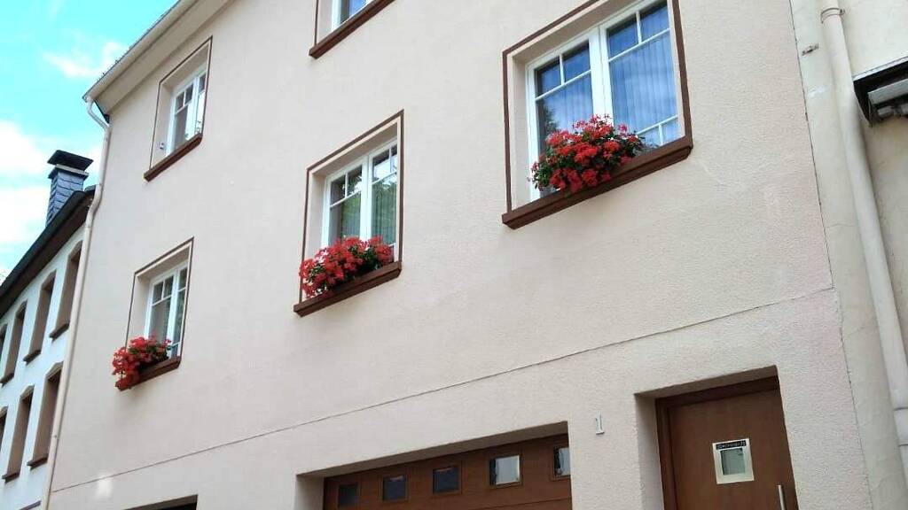 Einfamilienhaus zum Kauf 199.000 € 11 Zimmer 205 m² 159 m² Grundstück Neuerburg 54673