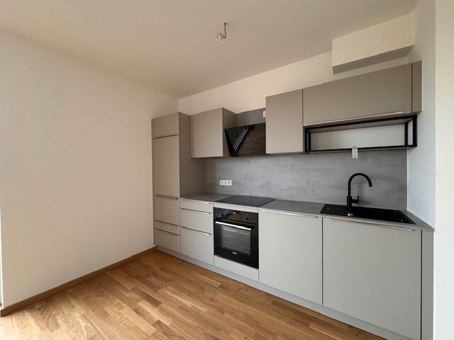 Wohnung zur Miete 970 € 2 Zimmer 48,5 m²<br/>Wohnfläche 6.<br/>Geschoss 01.04.2025<br/>Verfügbarkeit Shakespearestr. 48-50 Zentrum - Süd Leipzig 04107