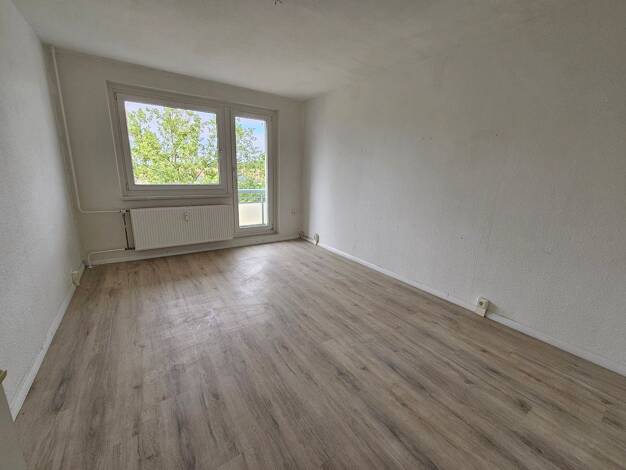 Wohnung zur Miete 376 € 3 Zimmer 61 m² 2. Geschoss frei ab 01.10.2025 Südstadtring 75 Südstadt Halle (Saale) 06128
