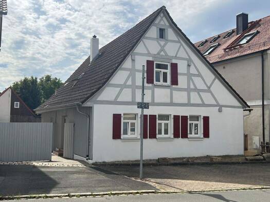 Einfamilienhaus zum Kauf 449.000 € 4 Zimmer 132 m² 423 m² Grundstück Eggolsheim 91330