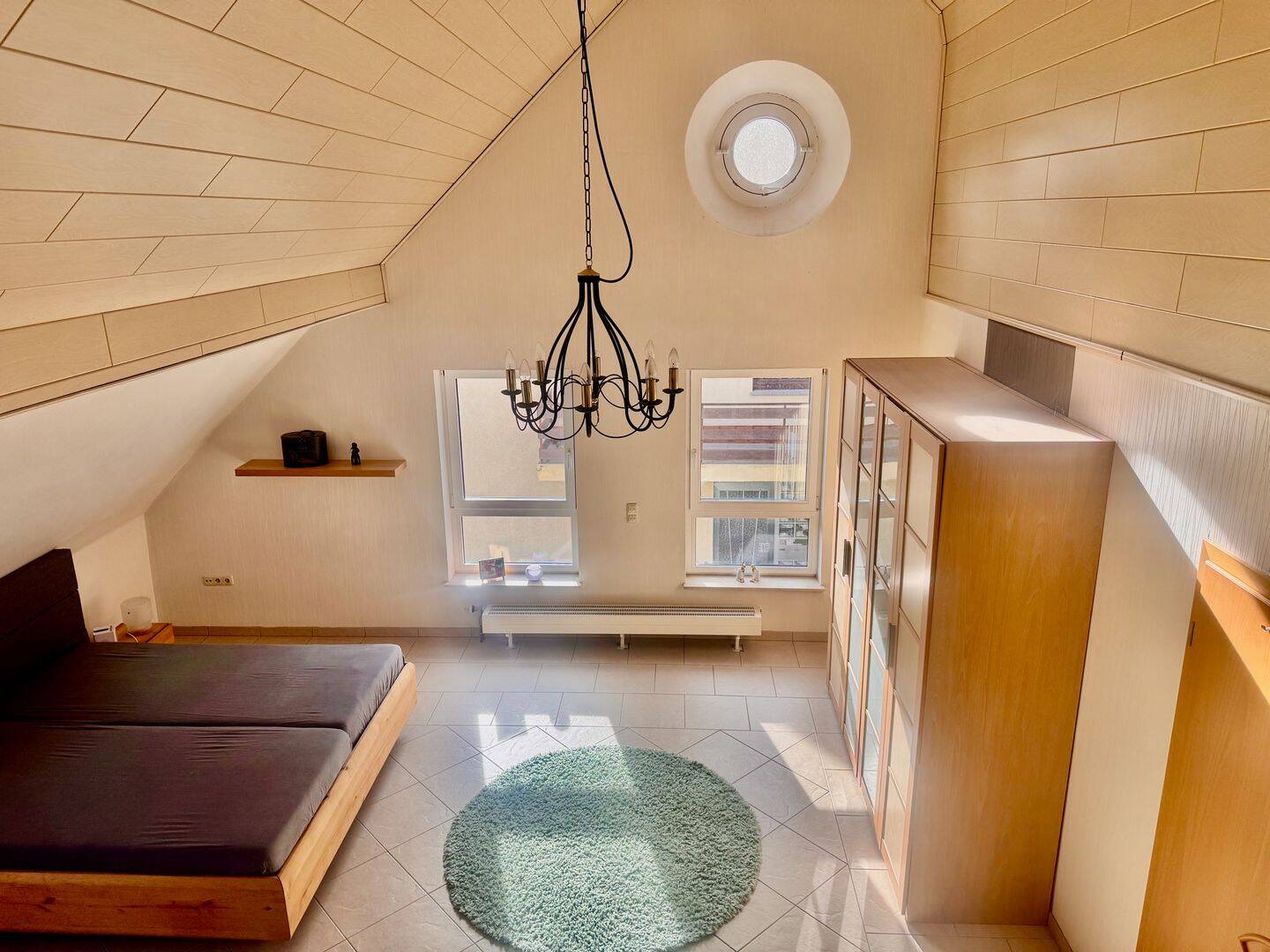 Immobilie in Kordel - Freistehendes Haus mit zwei Wohneinheiten in Kordel - Mehrgenerationen, Vermietung oder Wohnen & Arbeiten - Bild 0