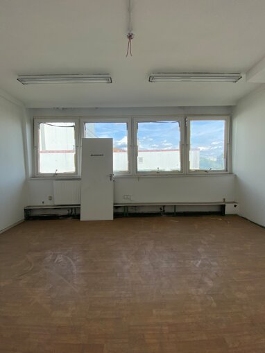 Bürofläche zur Miete 1.899 € 5 Zimmer 211 m² Bürofläche teilbar ab 3 m² Spandau Berlin 13597