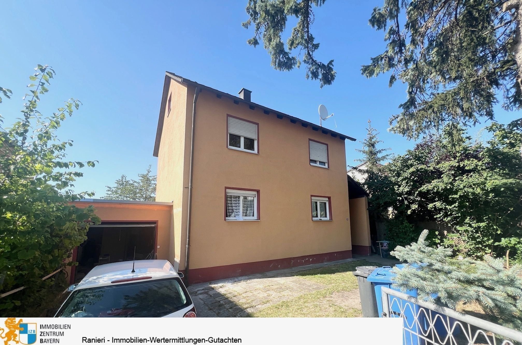 Mehrfamilienhaus zum Kauf 348.000 € 5 Zimmer 105 m²<br/>Wohnfläche 496 m²<br/>Grundstück Amberger Str. 43 Neumarkt Neumarkt in der Oberpfalz 92318