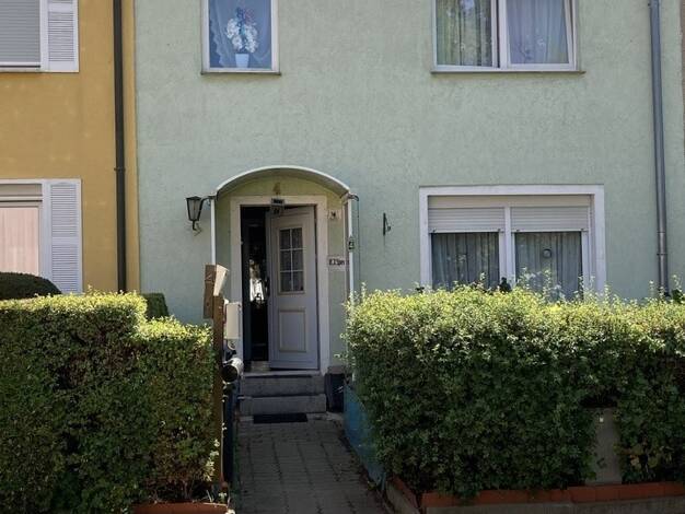 Reihenmittelhaus zum Kauf 69.000 € 3,5 Zimmer 68 m² 282 m² Grundstück Burg 39288