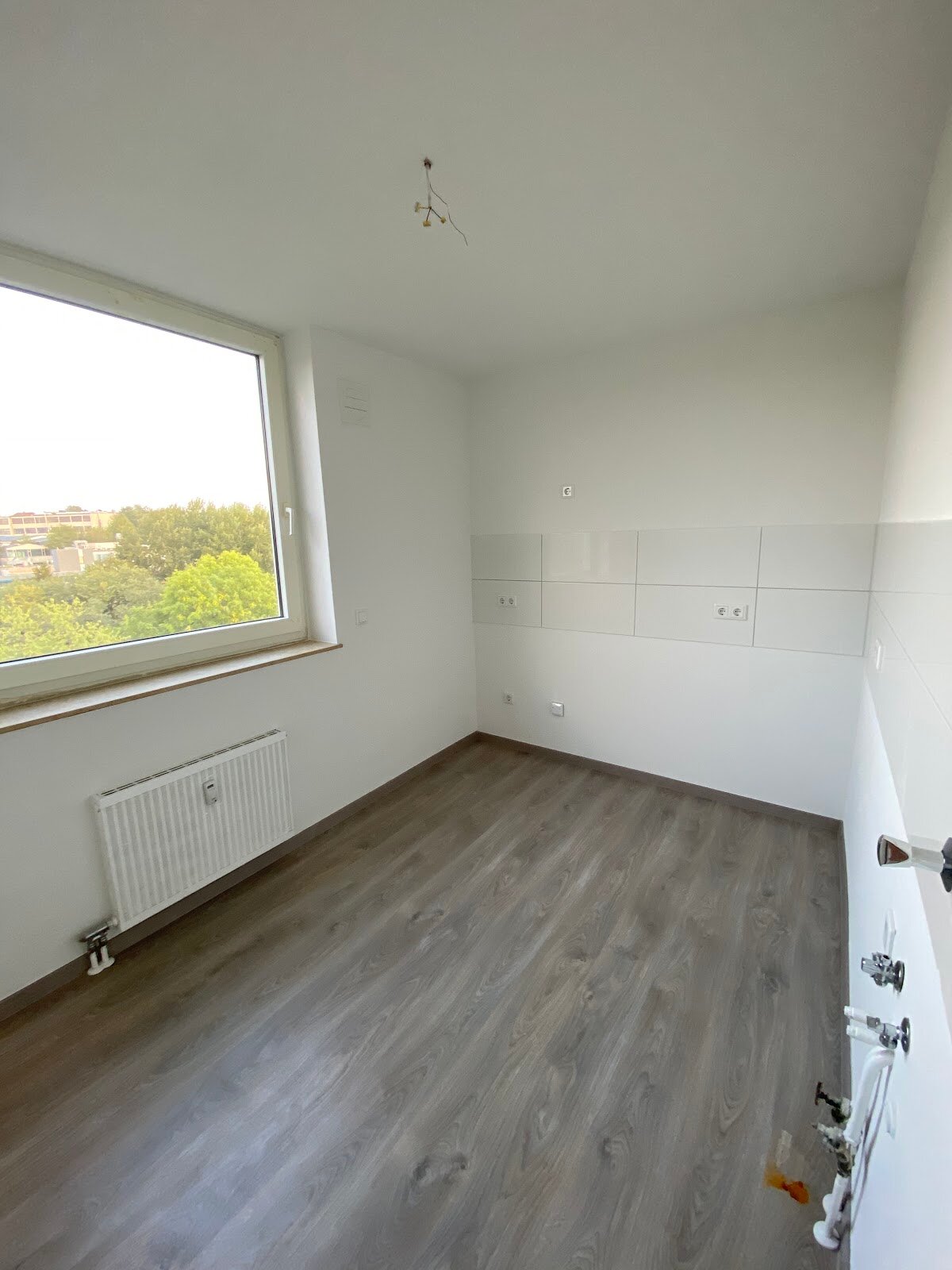 Wohnung zur Miete 750 € 4 Zimmer 92,7 m²<br/>Wohnfläche 2.<br/>Geschoss 16.12.2024<br/>Verfügbarkeit Rhönstr. 17 Ilp Heiligenhaus 42579