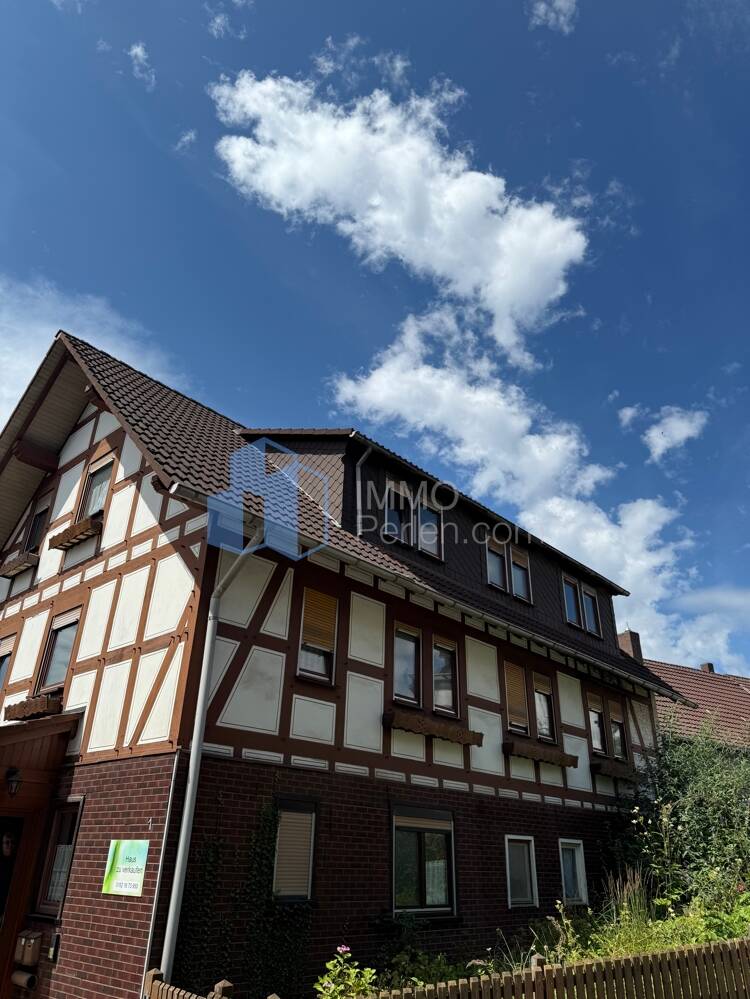 Immobilie in Bad Zwesten - Tradition trifft Raumvielfalt - Großes Wohnhaus mit Einliegerwohnung und Gartenidylle - Bild 3