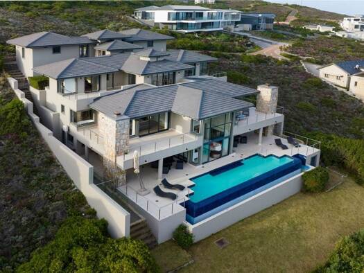 Villa zum Kauf 1.790.000 € 10 Zimmer 917 m² 1.125 m² Grundstück Mossel Bay 6551