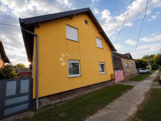 Einfamilienhaus zum Kauf 110.000 € 8 Zimmer 3.599 m² Veliškovci, Belišće Belišće 31551