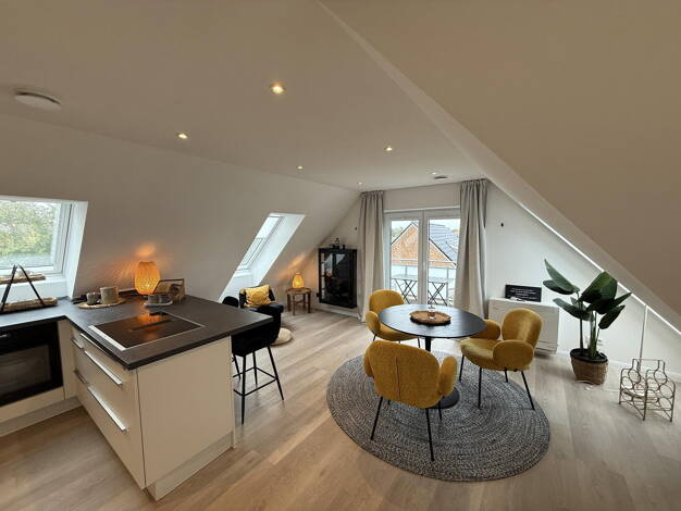 WG-Zimmer zur Miete auf Zeit - Erstbezug 2.200 € 75 m² 2. Geschoss frei ab sofort Klevendeicher Chaussee 2 Moorrege 25436