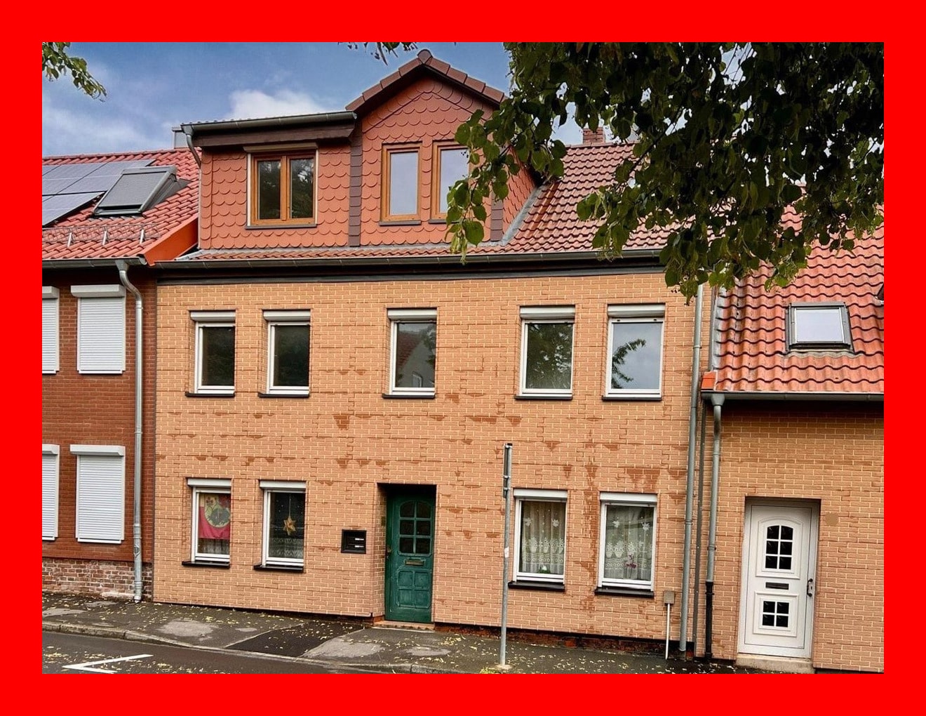 Reihenmittelhaus zum Kauf 187.000 € 8 Zimmer 168 m²<br/>Wohnfläche 293 m²<br/>Grundstück Moritzberg Hildesheim 31137