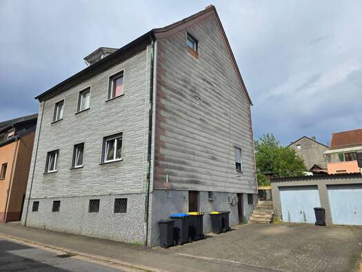 Mehrfamilienhaus zum Kauf 246.000 € 10 Zimmer 256 m² 801 m² Grundstück Niederwürzbach Blieskastel 66440