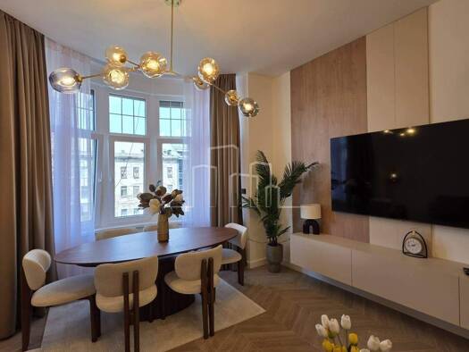 Wohnung zur Miete 2.045 € 4 Zimmer 2. Geschoss Sarajevo 71000