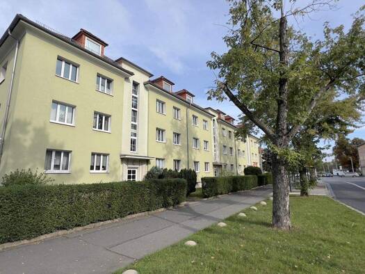 Wohnung zum Kauf 83.000 € 1 Zimmer 38,6 m² 1. Geschoss frei ab sofort Rennplatzstraße 4 Seidnitz/Dobritz Dresden 01237
