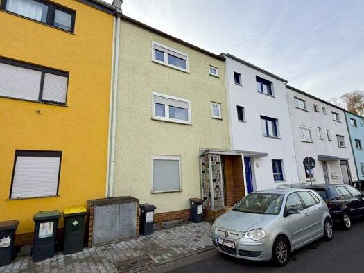 Reihenmittelhaus zum Kauf 520.000 € 6 Zimmer 125 m² 222 m² Grundstück Praunheim Frankfurt 60488