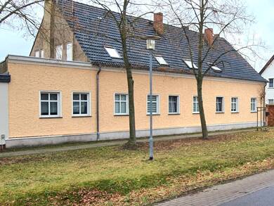 Einfamilienhaus zum Kauf 685.000 € 7 Zimmer 260 m² 15.000 m² Grundstück Gutengermendorf Löwenberger Land 16775
