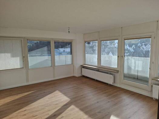 Wohnung zur Miete 620 € 3 Zimmer 80 m² 11 Geschosse frei ab sofort Schramberg 78713